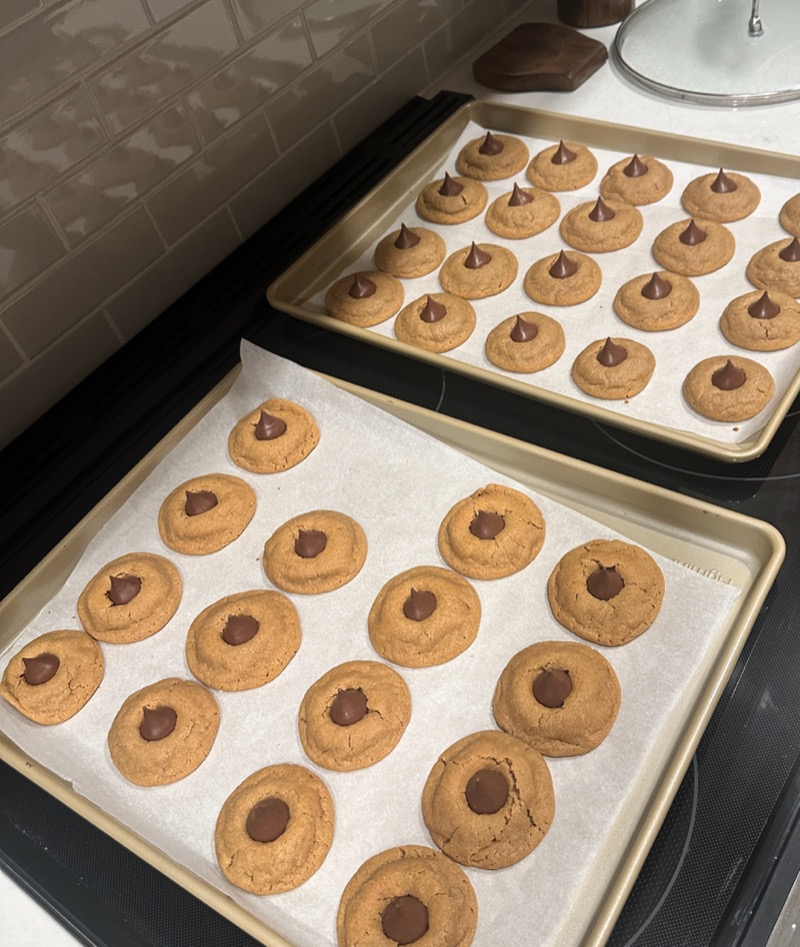 Peanut Butter Blossom Cookies